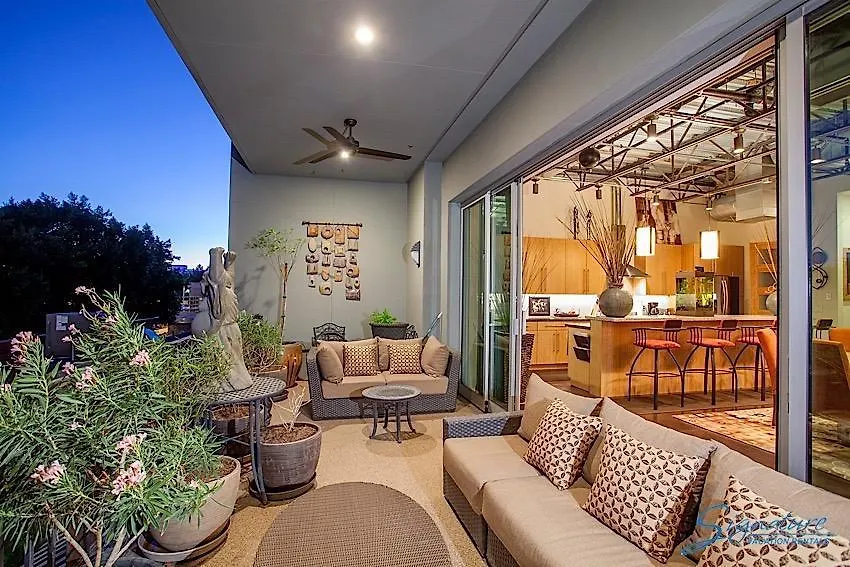 Urban Living Hotel Scottsdale Apartment